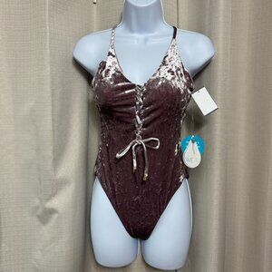 Wet Swimwear Velvet Lace Front One Piece Swimsuit Women's Size Small Purple NWT